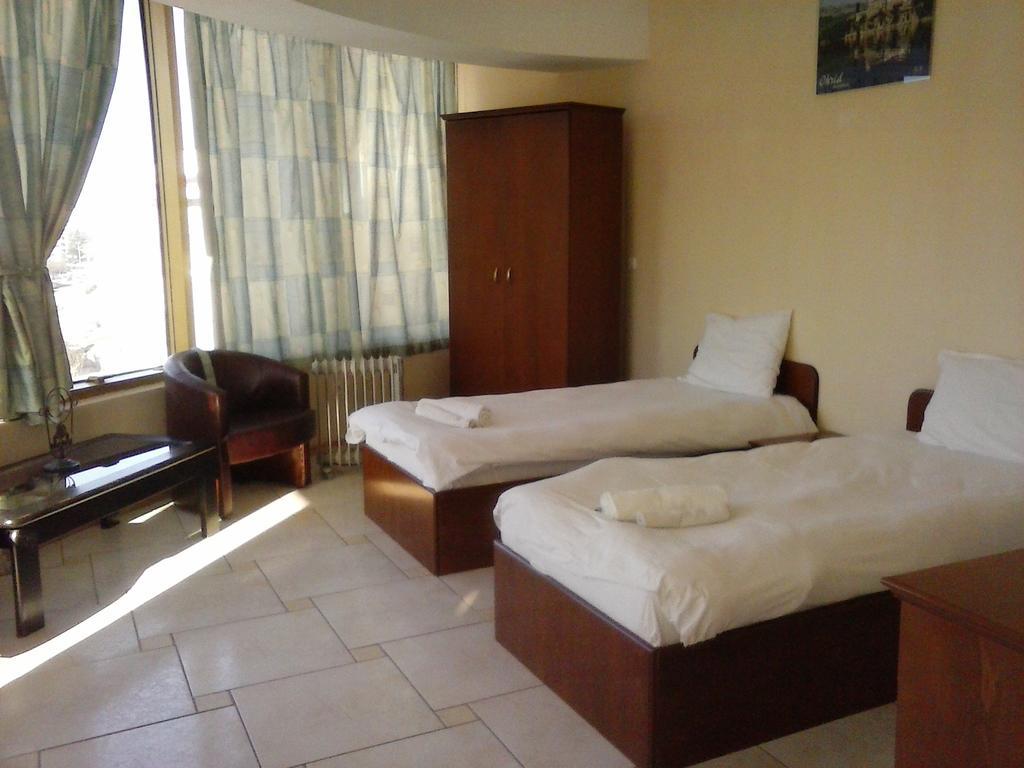 Montenegrin Inn Ohrid Rum bild